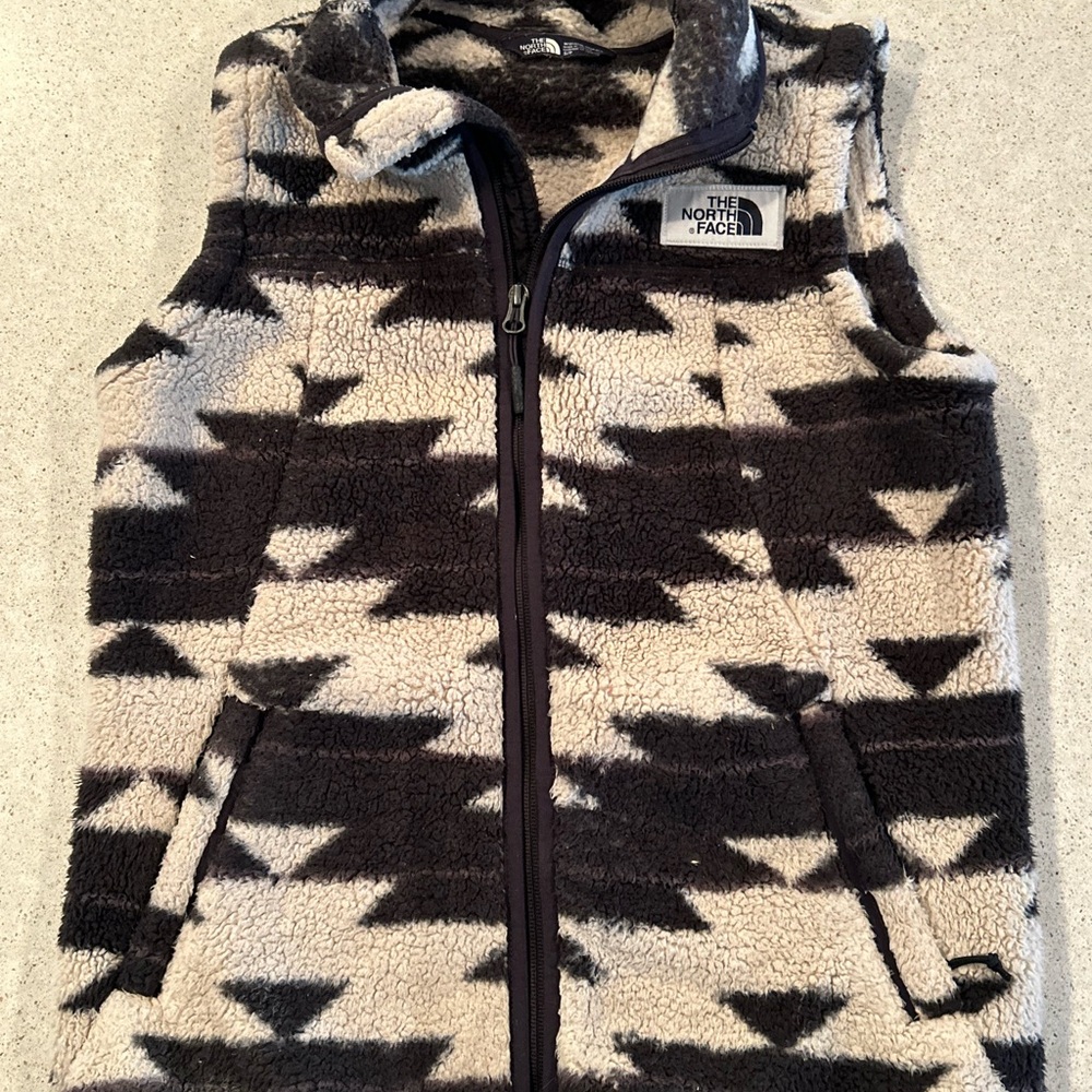 The North Face Black and Cream Fleece Vest